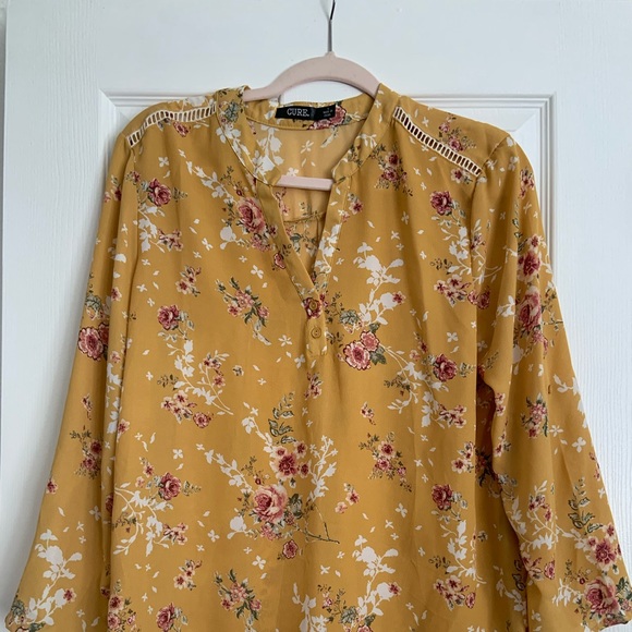 Misc women’s blouses - Picture 6 of 10